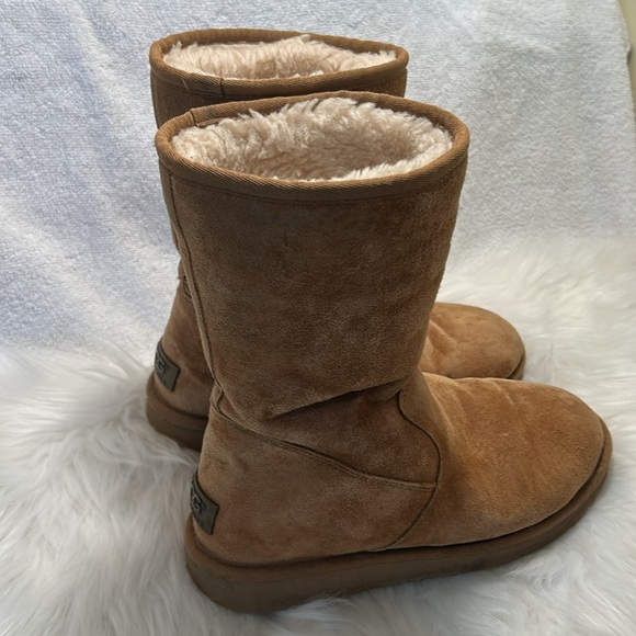 UGG Tan Suede Boots - Picture 9 of 17
